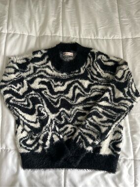 SO Black & White Swirl Fuzzy Crewneck Sweater